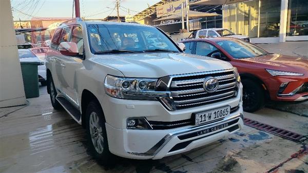 تويوتا لاندكروزر 2017 للبيع في العراق -  بغداد